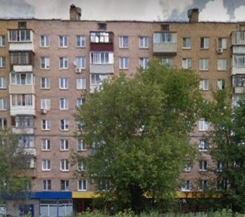 Продажа торгового помещения Жилое здание 