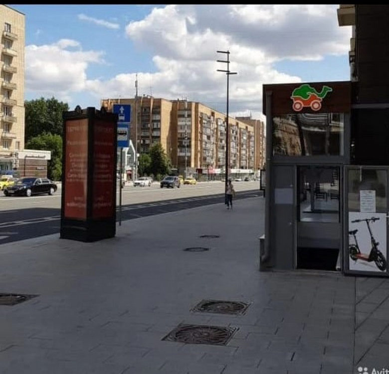 Аренда торгового помещения Жилое здание 