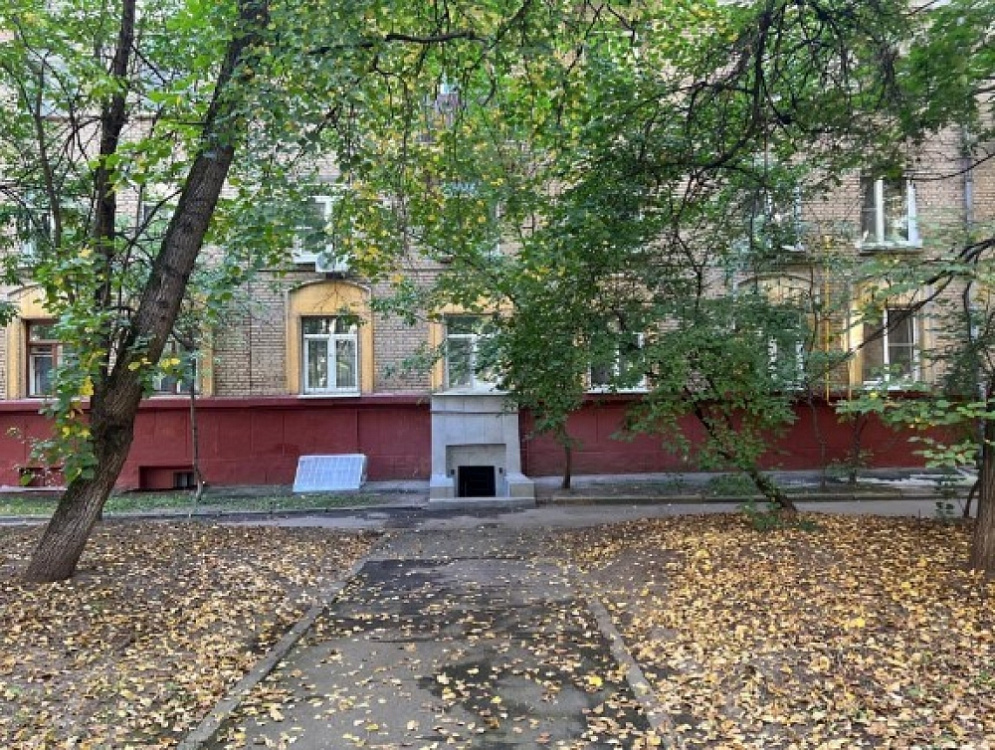 Аренда торгового помещения Жилое здание 