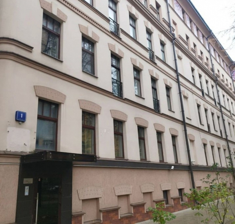 Продажа офиса Жилое здание 