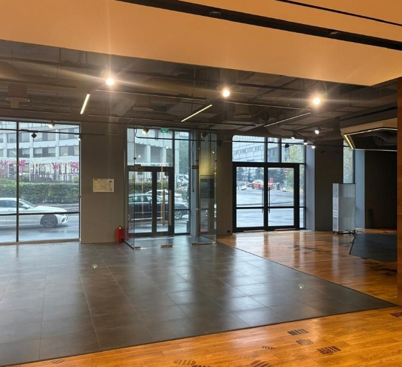 Аренда торгового помещения Бизнес-центр «Олимпик Холл»