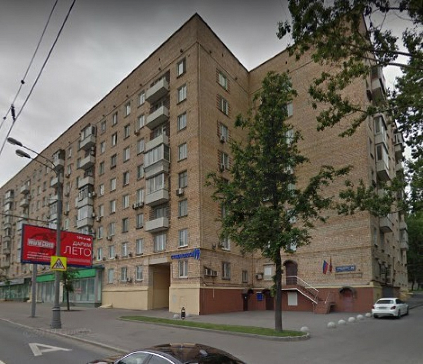 Продажа торгового помещения Жилое здание 