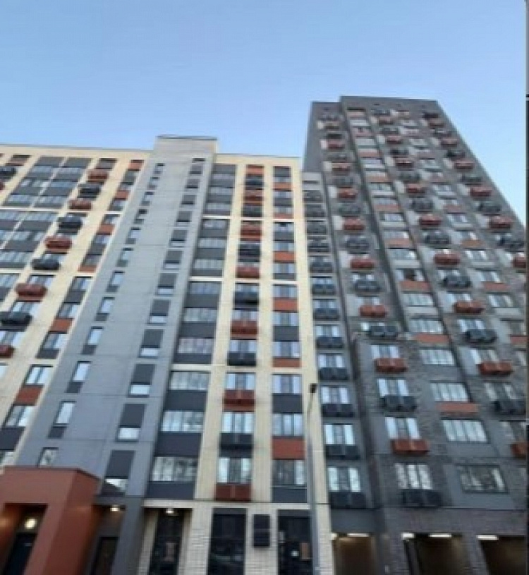 Продажа торгового помещения Жилое здание 