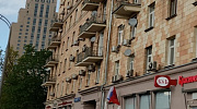 Продажа торгового помещения Жилое здание 