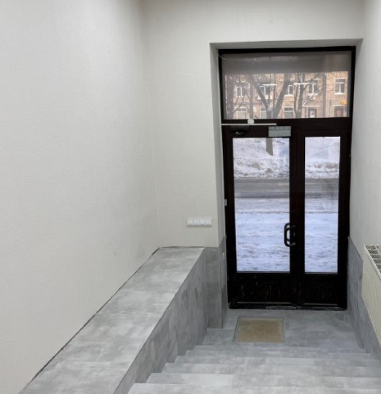 Аренда торгового помещения Жилое здание 