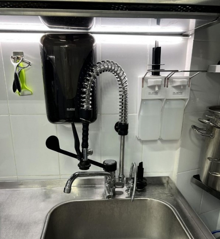 Аренда торгового помещения Жилое здание 