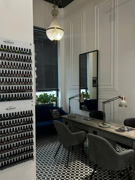 Аренда торгового помещения Жилое здание 