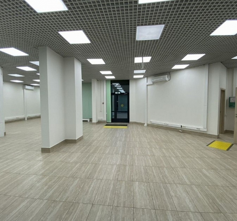 Аренда торгового помещения Жилое здание