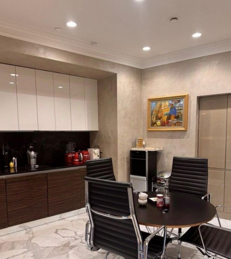 Продажа офиса Бизнес-центр «Лотос»