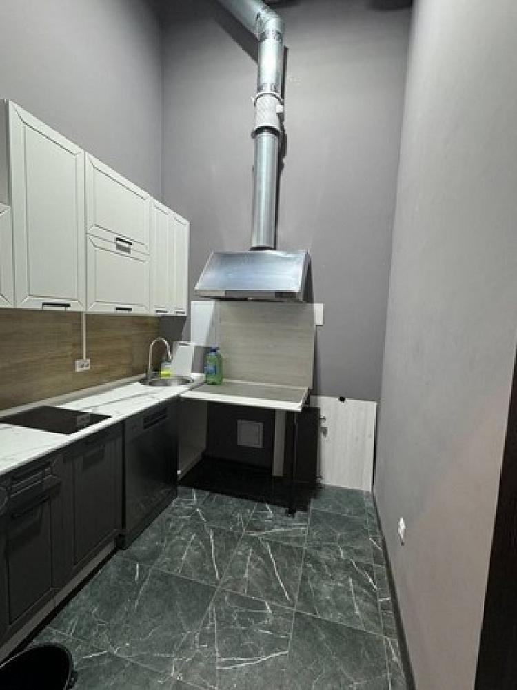 Продажа торгового помещения Жилой дом 