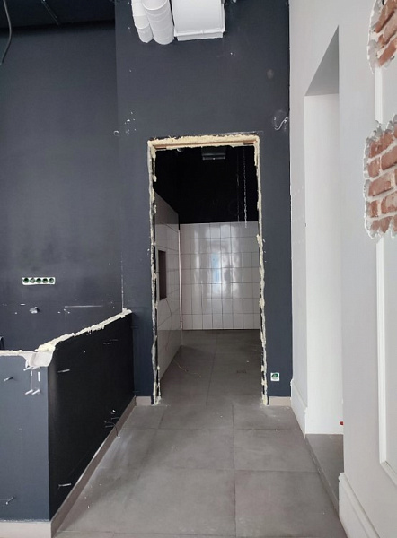 Аренда торгового помещения БЦ 