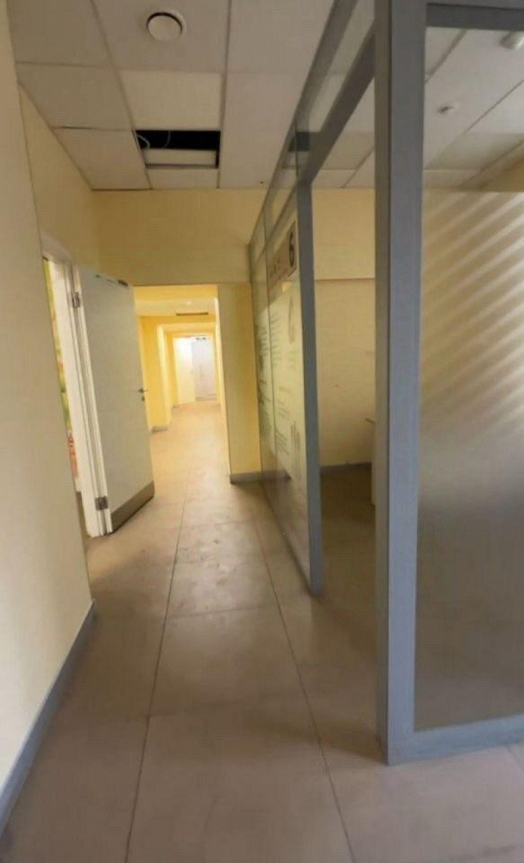 Аренда торгового помещения Жилое здание 