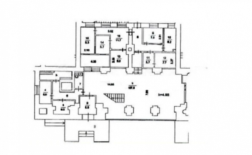 Аренда торгового помещения Жилое здание 